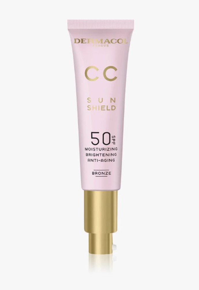 CC krém s omlazujícím účinkem SPF 50, Dermacol, 247 Kč

