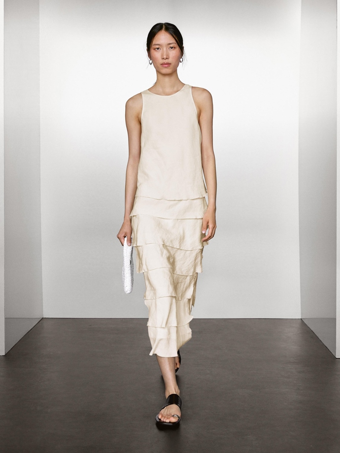 Šaty, Massimo Dutti, 2999 Kč
Šaty, Massimo Dutti, 2999 Kč