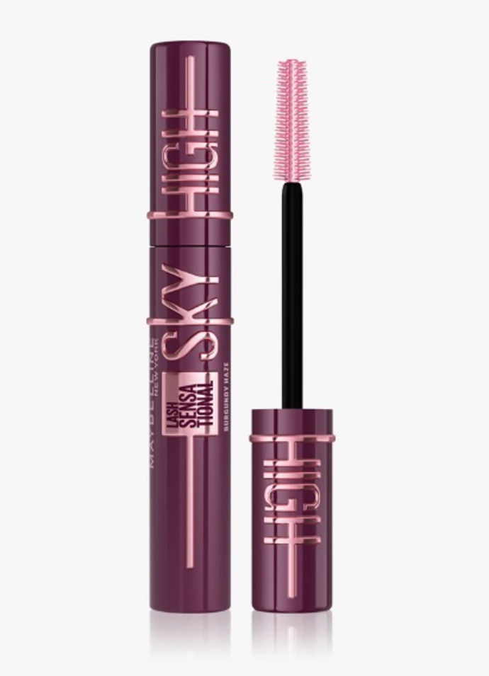 Objemová a prodlužující burgundy řasenka, MAYBELLINE NEW YORK, 330 Kč
