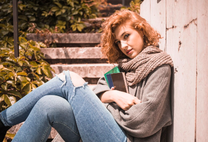 Módní editorky z Vogue Italia v nedávném článku upozornily na to, že denim pro zralé ženy není o kompromisu. 
