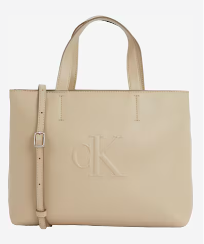 Calvin Klein Jeans Kabelka 2499 Kč

 
