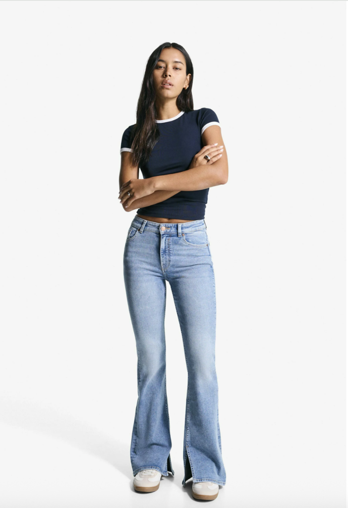 Džíny light denim, Bershka, 699 Kč
