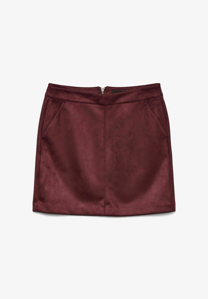Vínová semišová minisukně, Vero Moda, 849 Kč
