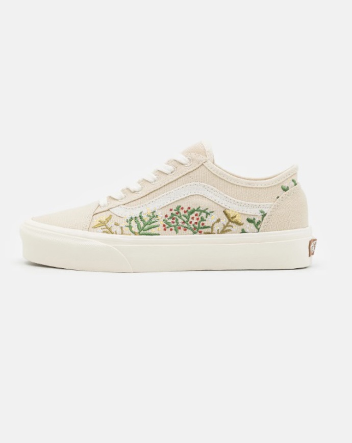 Květované tenisky, Vans, 1 960 Kč
