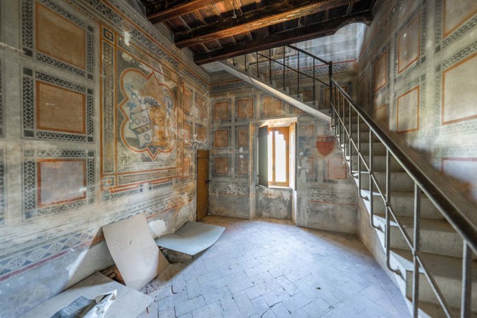 Castello di Vincigliata není jen o historických detailech. Je to místo, které vás přenese do historie.

