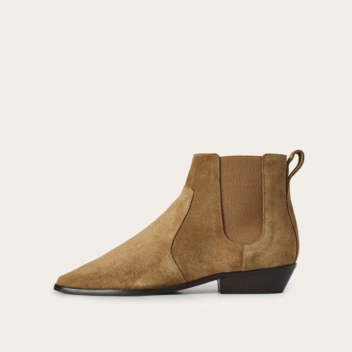 Balagan, 185 eur
Balagan, 185 eur