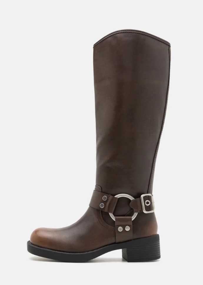 Vysoké biker boots, Even&Odd, 1 520 Kč
