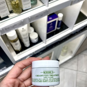 Oční krém, Kiehl's - Creamy Eye Treatment with Avocado. V rámci podzimních Dnů Marianne na vás v prodejnách Douglas čeká sleva 25 % na značku Kiehl's.
