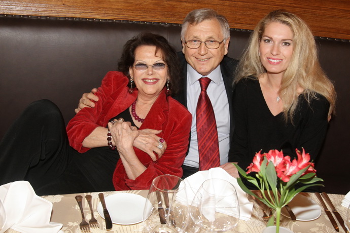 Legendární Claudia Cardinale, Menzel a Olga
Legendární Claudia Cardinale, Menzel a Olga