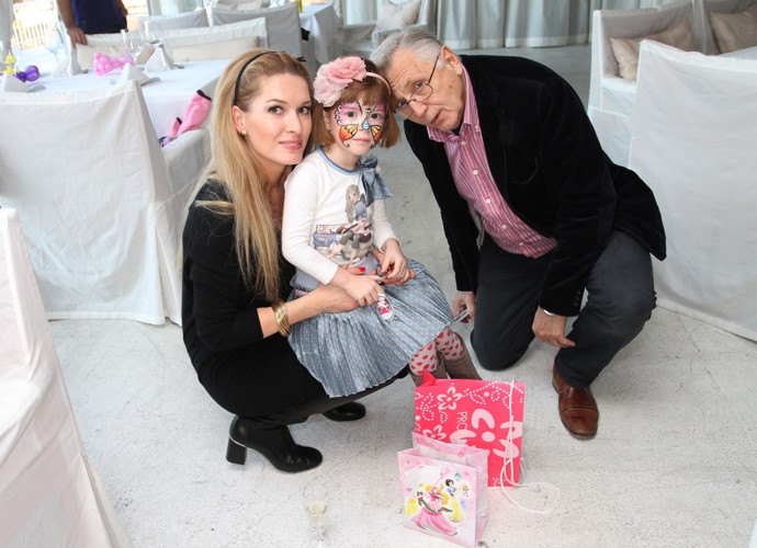 Jiří a Olga s dcerou Aničkou, jejímž otcem je Jaroslav Brabec
Jiří a Olga s dcerou Aničkou, jejímž otcem je Jaroslav Brabec