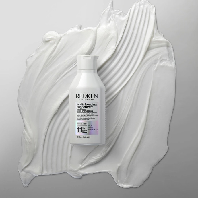 Kondicionér, Redken, od 705 Kč
Kondicionér, Redken, od 705 Kč