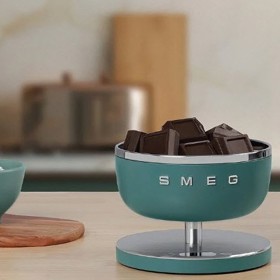 SMEG digitální kuchyňská váha KSC01, smaragdově zelená, 3 791 Kč
