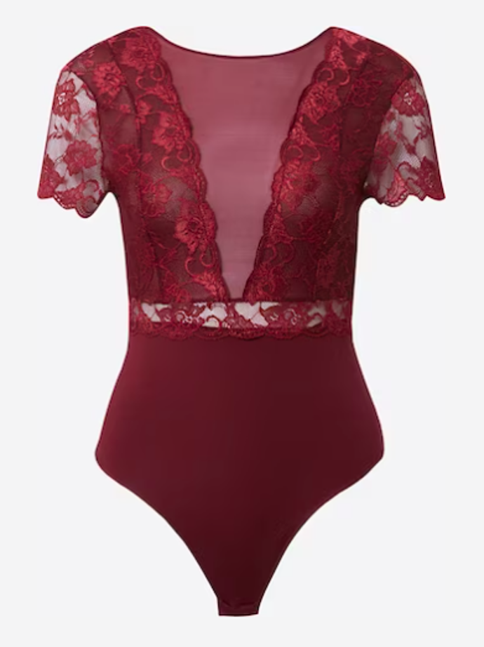 PIECES Tričkové body 899 Kč
