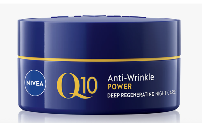 Zpevňující noční krém proti vráskám, Q10, Nivea, 321 Kč

V jeho složení najdete Duo Collagen Booster – čistý koenzym Q10 a kreatin, které posílí kožní buňky a podpoří v pleti tvorbu vlastního kolagenu a elastinu. Kyselina hyaluronová pak pleť intenzivně hydratuje a napomůže v ní uzamknout vlhkost. 

 
