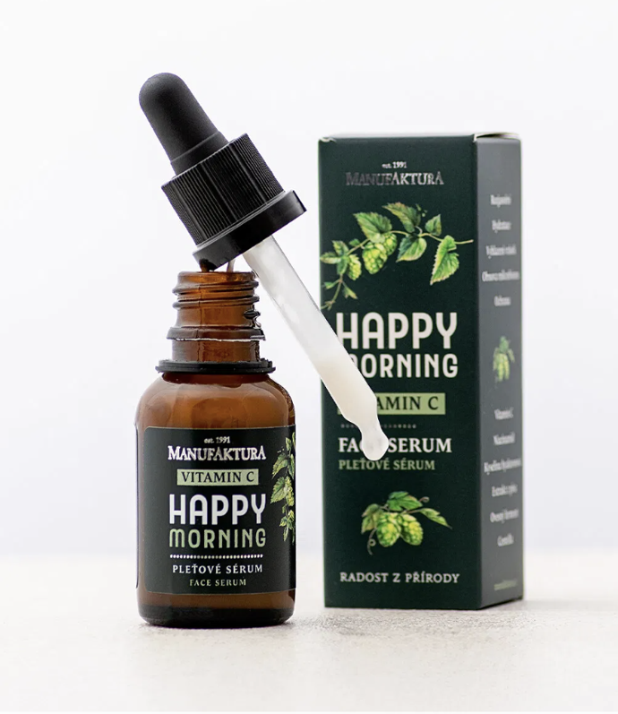 Happy Morning rozjasňující pleťové sérum s vitamínem C, Manufaktura, 429 Kč

Unikátní pleťové sérum s vitamínem C a niacinamidem, obohacené o kyselinu hyaluronovou a prebiotika z fermentovaného ovsa přináší vysoce účinnou péči o pleť s okamžitými i dlouhodobými výsledky. 
