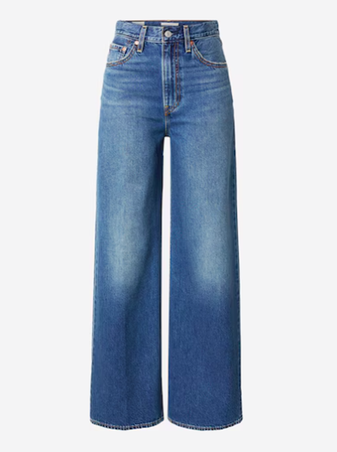 LEVI'S ® Zvonové kalhoty 2200 Kč
LEVI'S ® Zvonové kalhoty 2200 Kč