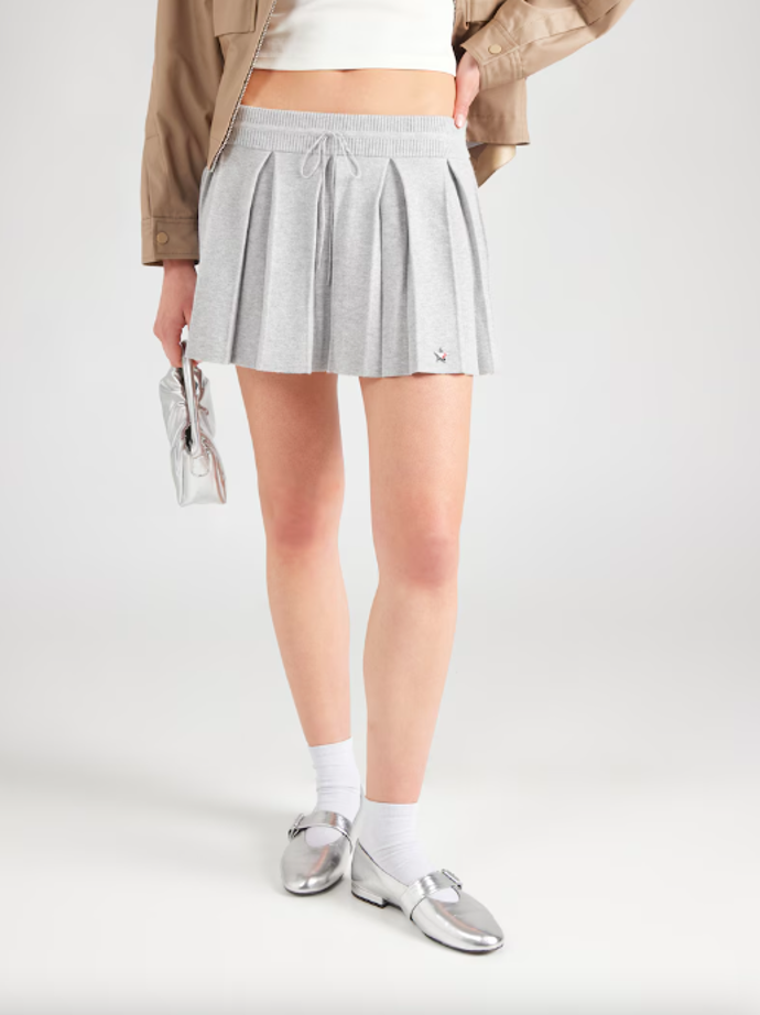 Tommy Jeans Sukně 2129 Kč
Tommy Jeans Sukně 2129 Kč