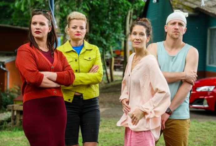 Kristýnu vídáme v různých televizních seriálech
Kristýnu vídáme v různých televizních seriálech