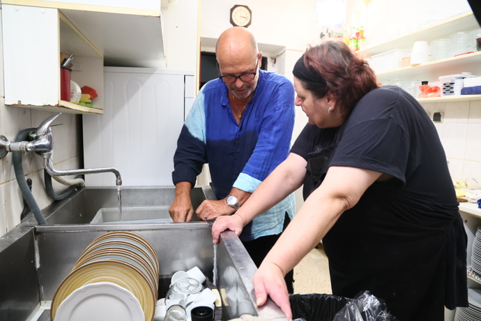 Záběry z natáčení pořadu Ano, šéfe! v restauraci U Jelena
