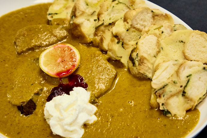 Restaurace U Tří kytar v Košicích u Tábora, která účinkovala v pořadu Ano, šéfe!
Restaurace U Tří kytar v Košicích u Tábora, která účinkovala v pořadu Ano, šéfe!
