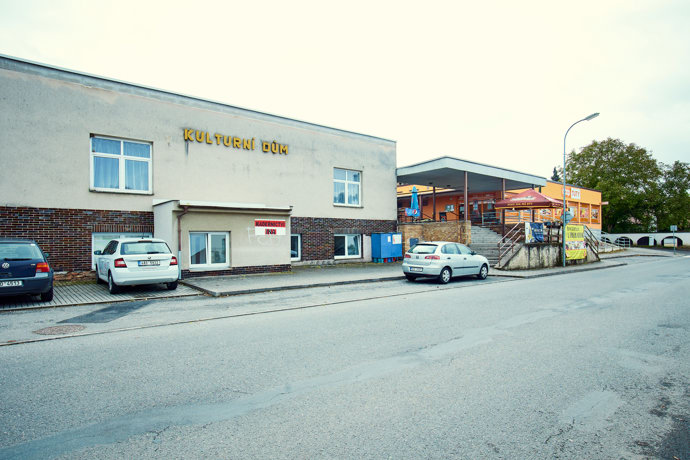 Restaurace U Tří kytar v Košicích u Tábora, která účinkovala v pořadu Ano, šéfe!
Restaurace U Tří kytar v Košicích u Tábora, která účinkovala v pořadu Ano, šéfe!