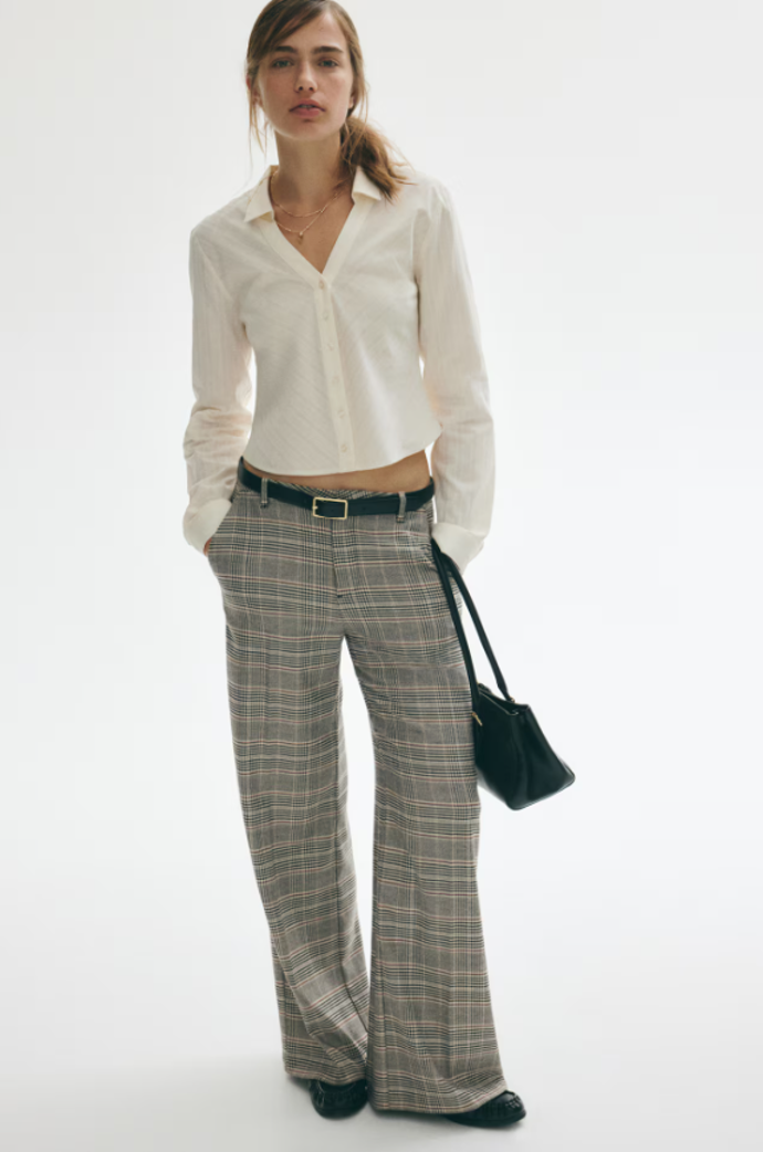 Široké elegantní kalhoty H&M, 739 Kč
Široké elegantní kalhoty H&M, 739 Kč