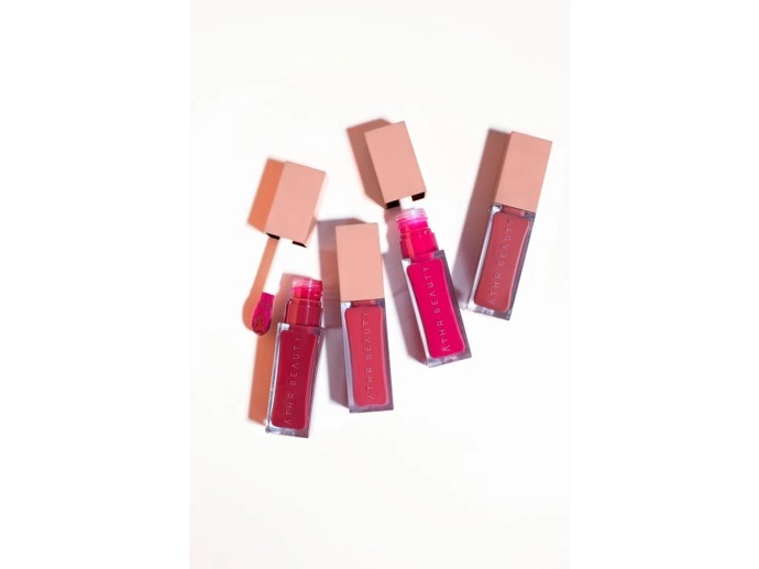 Multilíčidlo, Athr Beauty, 790 Kč
Multilíčidlo, Athr Beauty, 790 Kč