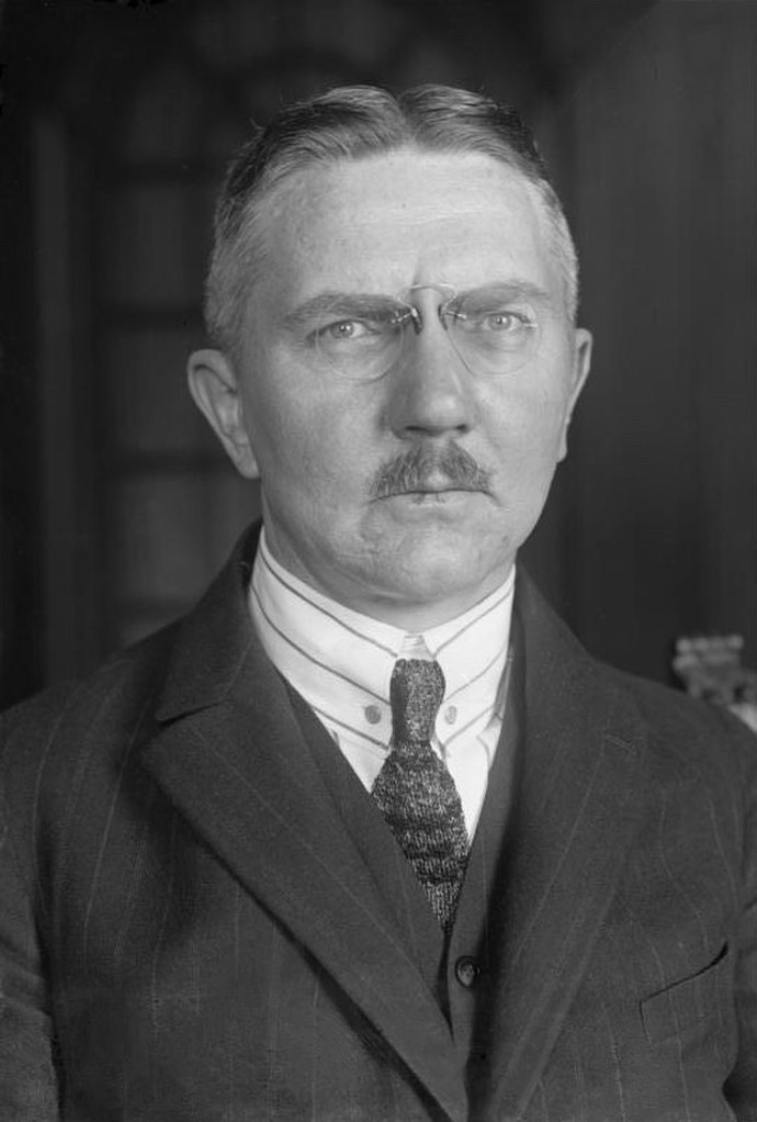 Hjalmar Schacht
