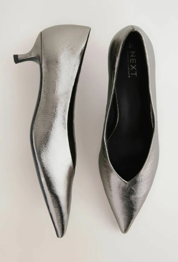 Metalické lodičky do špičky, Next, 1 056 Kč
