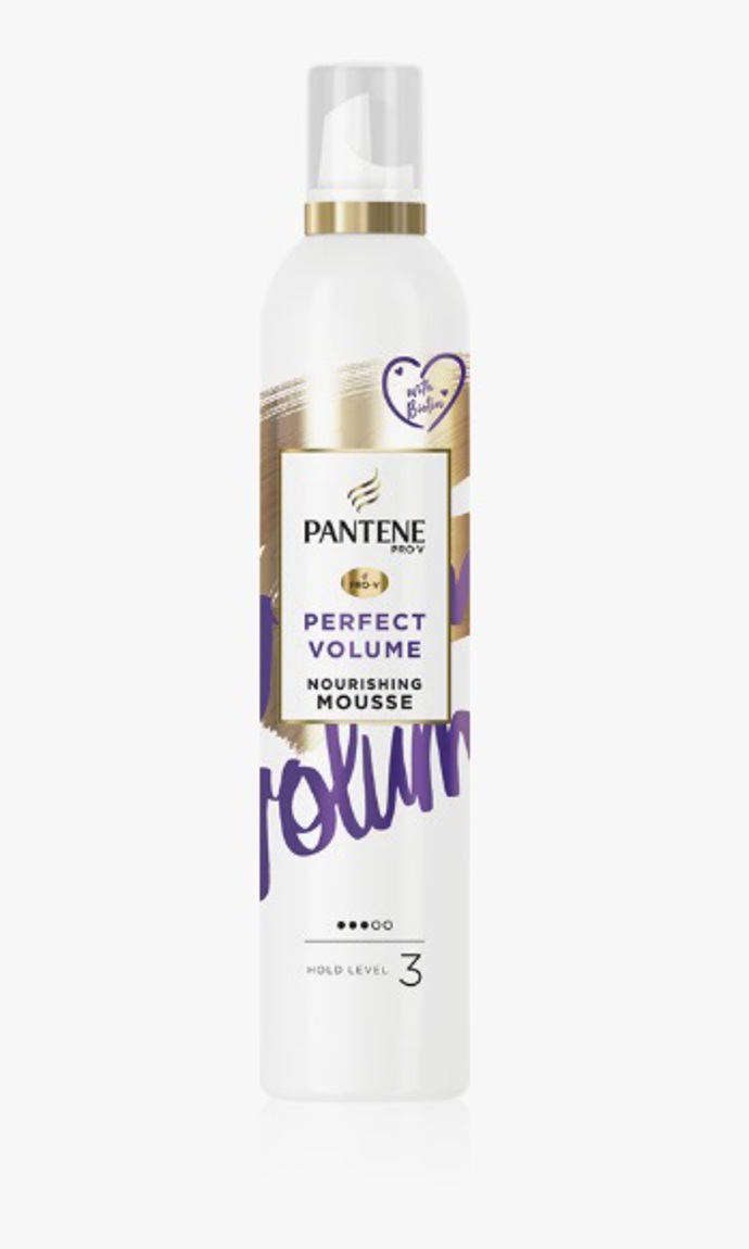 Pěna na vlasy pro objem a tvar, Pantene, 102 Kč
