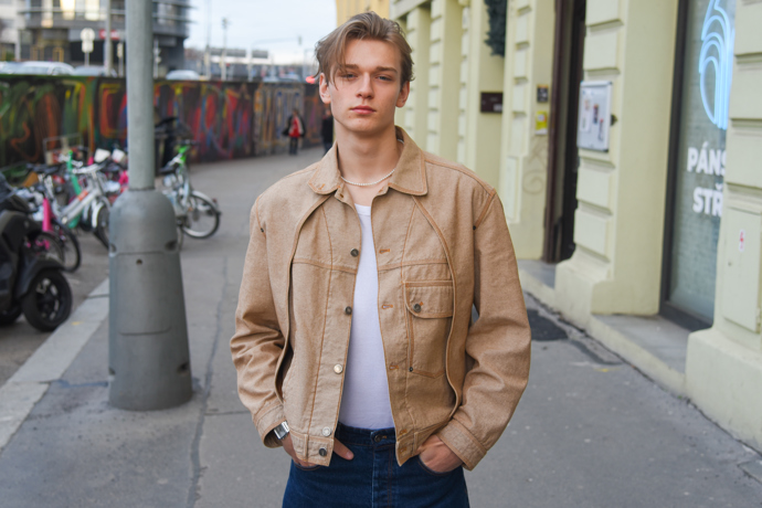 Tomas je velkým fešákem a novým idolem dívek
Tomas je velkým fešákem a novým idolem dívek