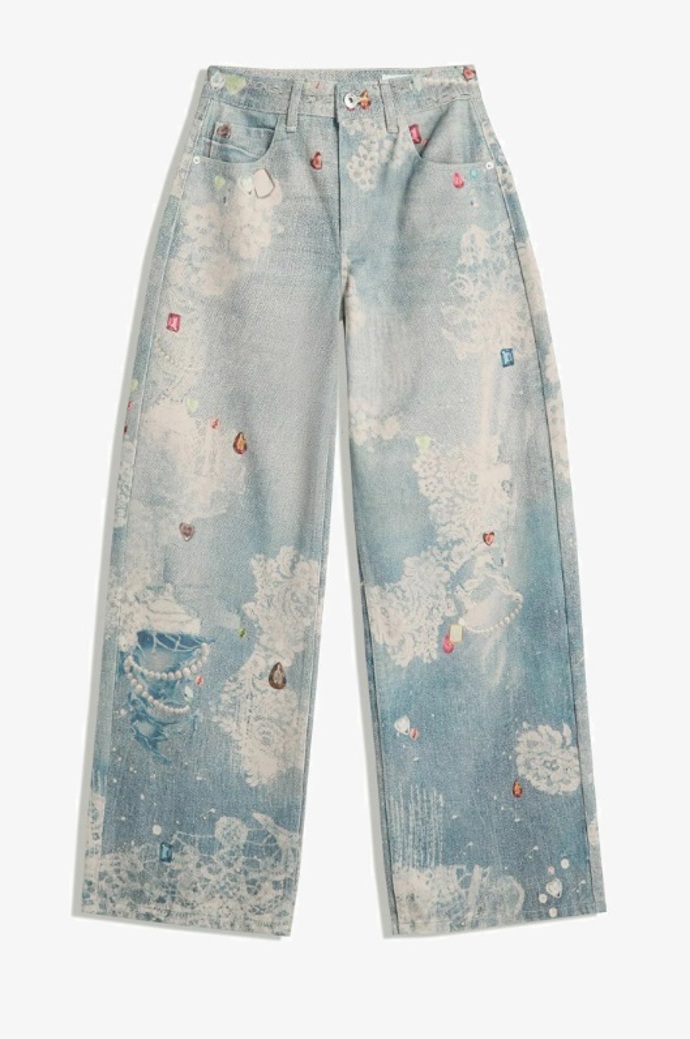 Široké džíny v obnošeném vzhledu, Bershka, 1 199 Kč
