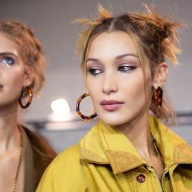 Třpytivý make-up
