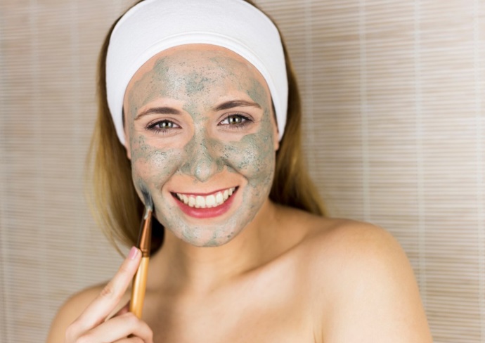 Peeling je vhodný nejen na obličej, ale i celé tělo. Efektivně pokožku zbaví všech odumřelých buněk a dodá jí tak hebkost a mladistvý vzhled. 
