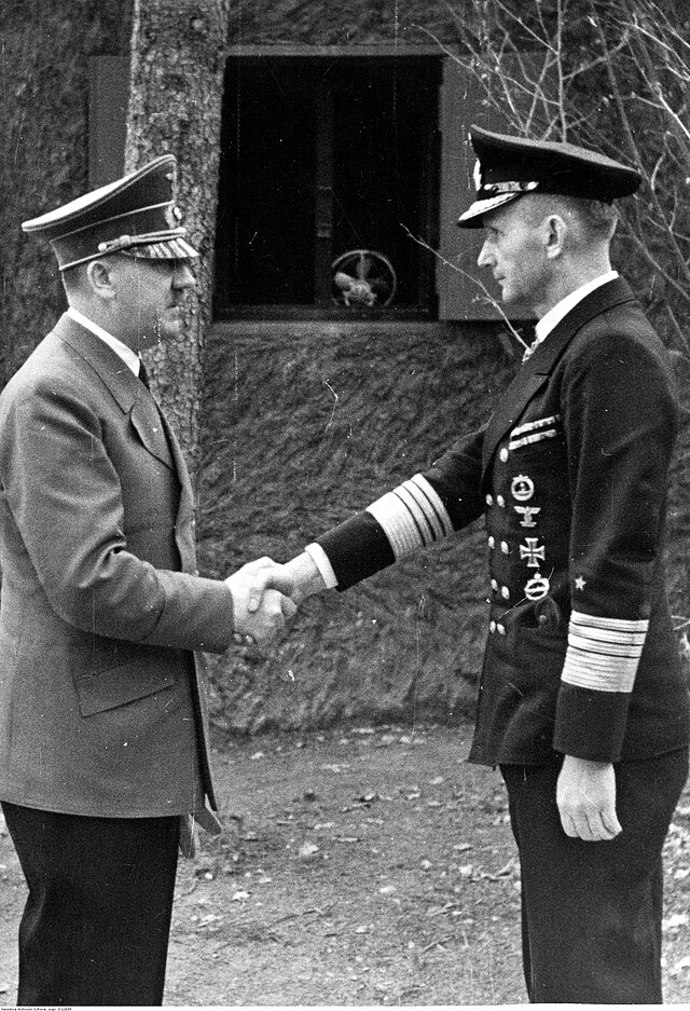 Karl Dönitz a Adolf Hitler
Karl Dönitz a Adolf Hitler