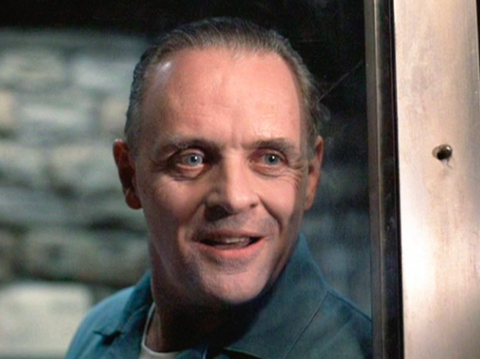Anthony Hopkins je ve filmu Mlčení jehňátek naprosto excelentní
