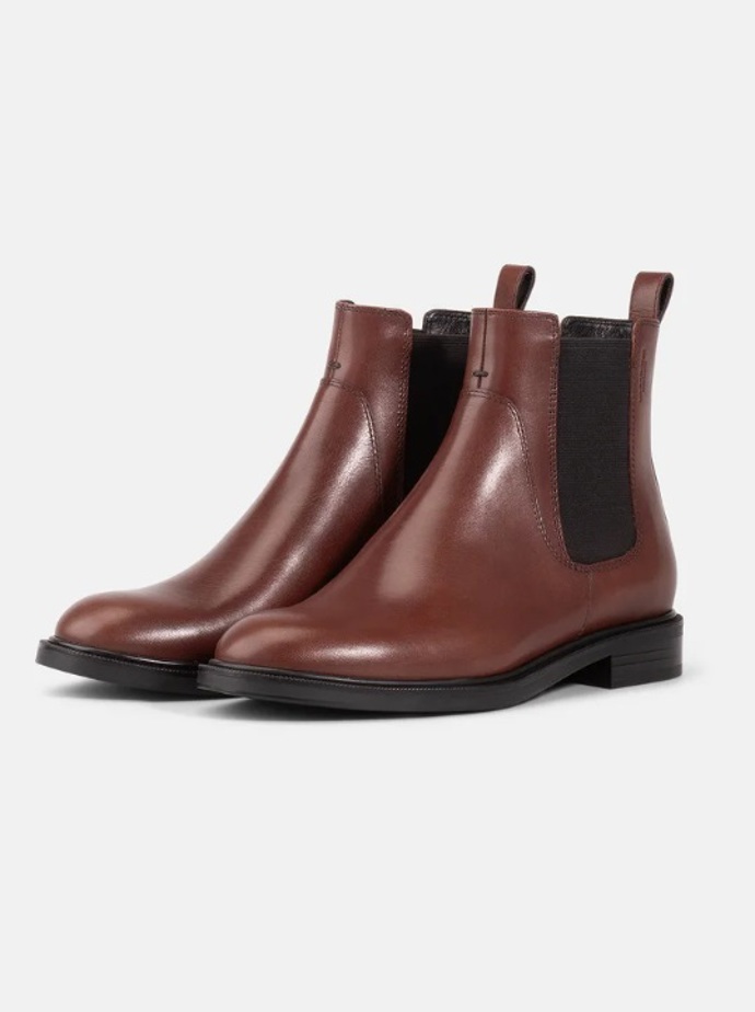 Chelsea boty, Vagabond, 3 800 Kč
