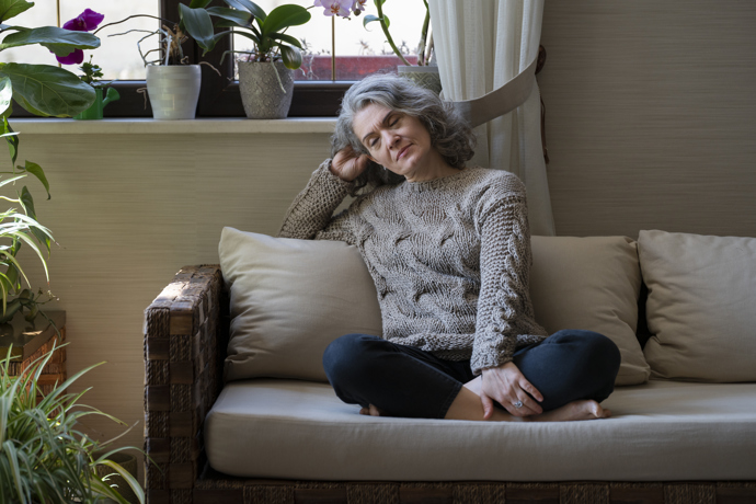 Vytvořila si zázemí, udělala všechno, co chtěla. Děti však nikdy nebyly v jejím plánu. Možná nebyl čas, touha, vhodný partner? Nebo kombinace obojího? Paní Alžběta každopádně zůstala bezdětná.
Vytvořila si zázemí, udělala všechno, co chtěla. Děti však nikdy nebyly v jejím plánu. Možná nebyl čas, touha, vhodný partner? Nebo kombinace obojího? Paní Alžběta každopádně zůstala bezdětná.