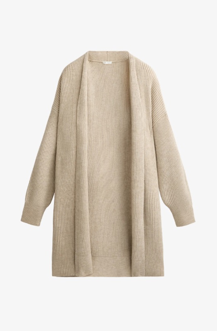 Minimalistický kardigan, OYSHO, 1 299 Kč
