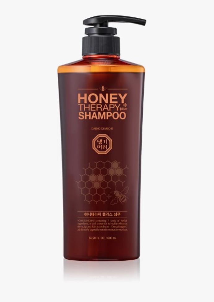 Regenerační šampon pro slabé a poškozené vlasy, DAENG GI MEO RI, 378 Kč
