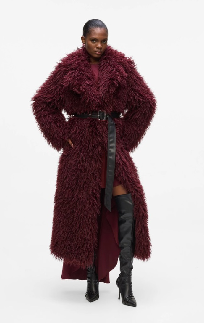 Objemný zimní kabát s dlouhým chlupem, KARL LAGERFELD, 10 390 Kč
