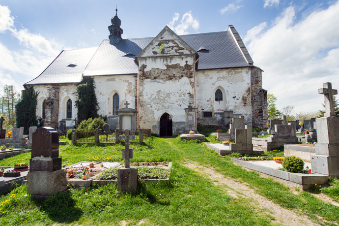 Velhartický hřbitov
