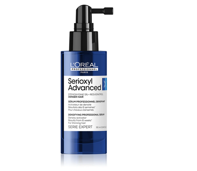 Sérum LʼOréal Professionnel Serioxyl Advanced Density Activator je speciálně vyvinuto pro tenké, slabé a zplihlé vlasy. Složení obohacené o Stemoxidyn a resveratrol revitalizuje a stimuluje vlasové folikuly, čímž podporuje růst vlasů a již za 6 týdnů používání zvyšuje jejich objem. 1170 Kč
