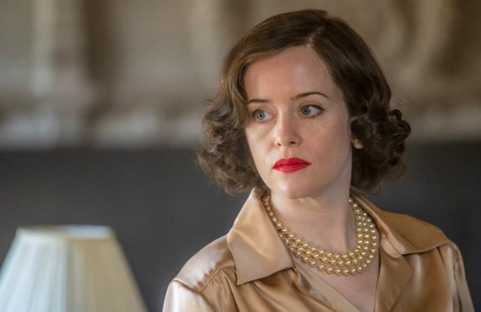 Záběry z britské minisérie Skandál po britsku, kde Margaret Campbell, vévodkyni z Argyllu ztvárnila Claire Foy
