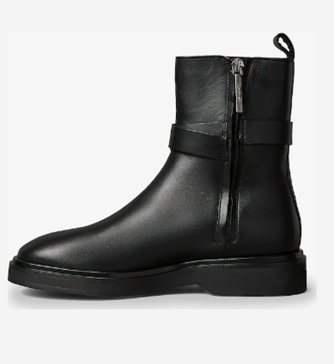 Calvin Klein Kotníkové boty 4490 Kč
Calvin Klein Kotníkové boty 4490 Kč