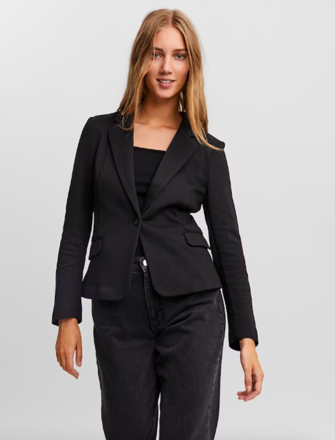 VERO MODA Blejzr 1129 Kč
VERO MODA Blejzr 1129 Kč