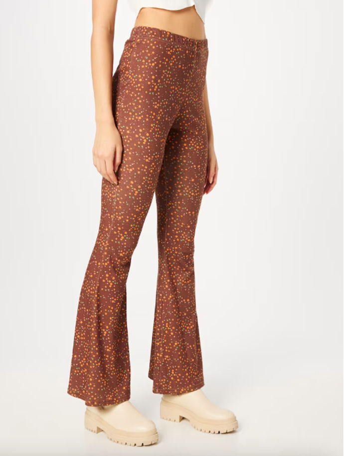 Nasty Gal Zvonový Legíny 699 Kč
