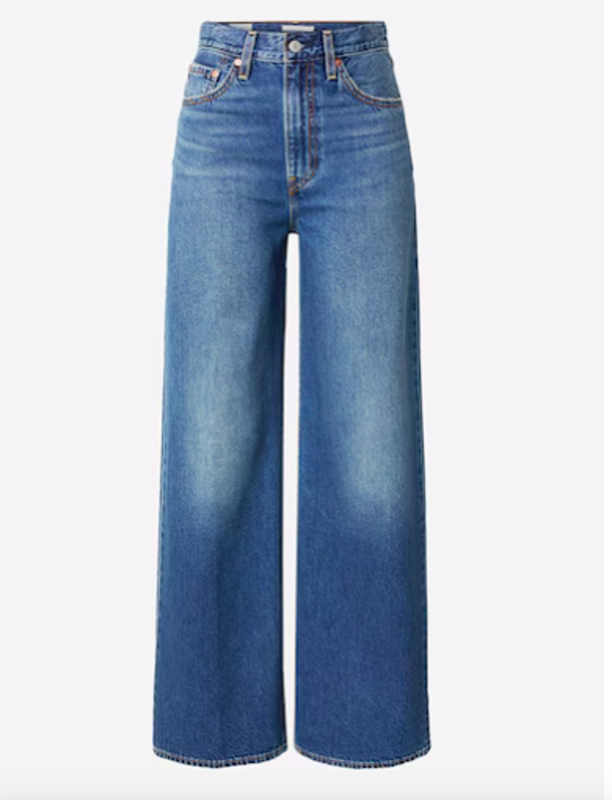 LEVI'S ® Baggy Džíny 2879 Kč
LEVI'S ® Baggy Džíny 2879 Kč