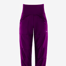Winshape Zúžený Sportovní kalhoty 1241 Kč
