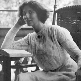 Elizabeth ještě jako Florence - v době, kdy přišla do New Yorku a začala budovat svoje kosmetické impérium.
